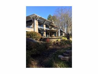 724 Summit North Dr, Atlanta GA  30324-3144 exterior