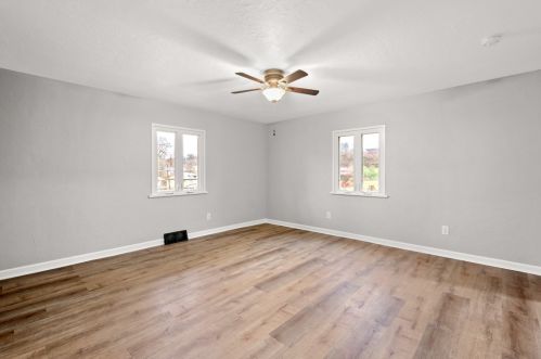 2249 Mcmonagle Ave, Pittsburgh PA 15220-2508 exterior