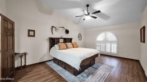 16012 10th St, Phoenix AZ  85022-3100 exterior