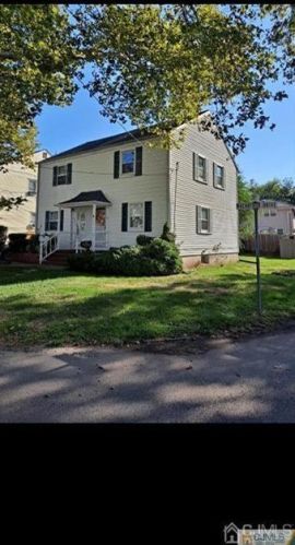 44 Coolidge Ave, Edison NJ 08837-2853 exterior