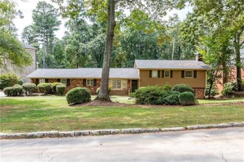 4690 Kings Down Rd, Atlanta, GA 30338-5658