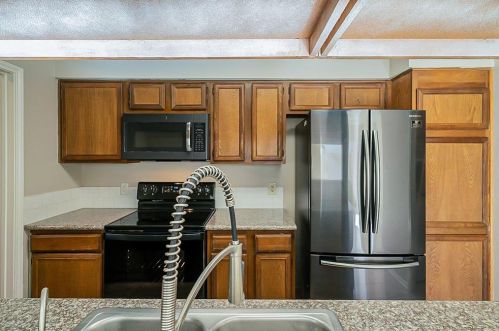 16711 Capewood Dr, Humble TX 77396-4027 exterior