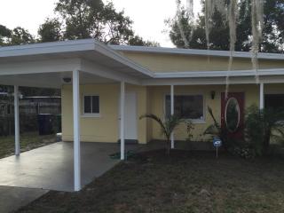 2107 Diana St, Tampa FL  33610-3534 exterior