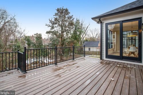 4700 25th St, Arlington VA  22207-3519 exterior