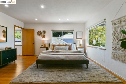 154 Avenida Dr, Berkeley CA 94708-2145 exterior