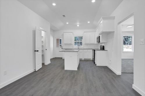 1483 Cathey Dr, Denison TX  75020-4564 exterior