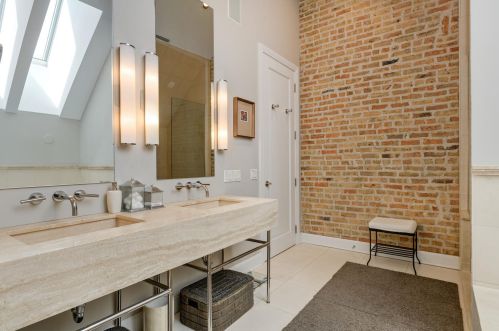 1048 Barry Ave, Chicago IL 60634-4610 exterior