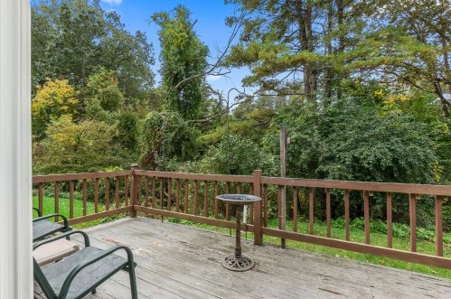 39 Pollard Rd, Plaistow NH 03865-2531 exterior