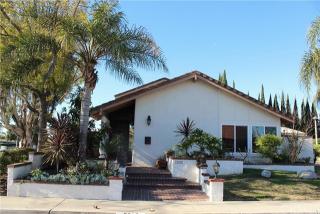 2202 Cedar Ln, Tustin, CA 92780-6904