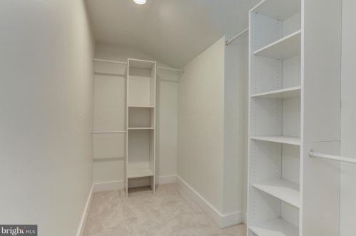 907 Gilbert Rd, Rockville MD  20851-1315 exterior