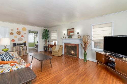 716 Cowles Ave, Joliet, IL 60435-5916