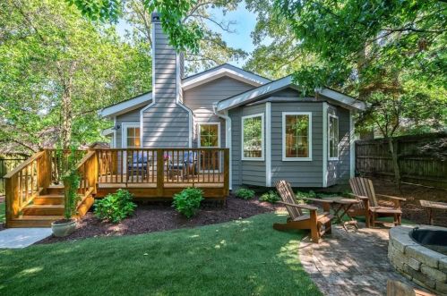 530 Deering Rd, Atlanta GA 30309-2267 exterior