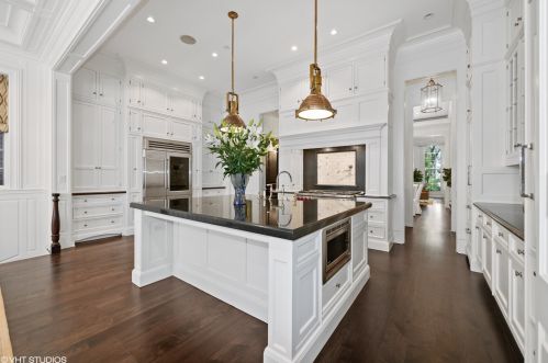 1845 Orch St, Chicago IL 60614-5106 exterior