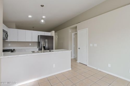 4697 Weathervane St, Tucson AZ  85741-4620 exterior