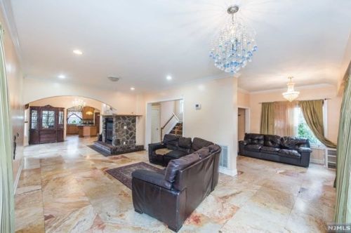 758 Degraw Ave, Newark NJ  07104-1617 exterior