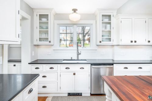 2610 3 St, Duluth MN 55812-1943 exterior