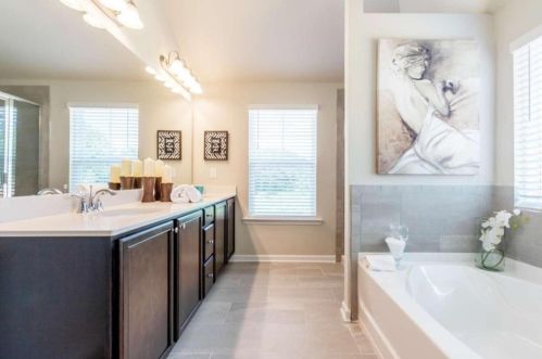 430 Burgundy Ter, Atlanta GA 30354-2271 exterior