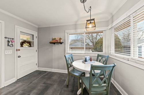 766 Parkside Ave, Elmhurst IL  60126-4811 exterior