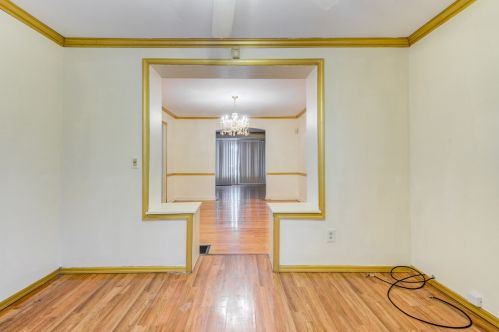 8748 Dorchester Ave, Chicago IL 60619-7010 exterior