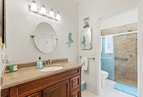 592 Cortina Ln, Fort Pierce FL 34986-1742 exterior