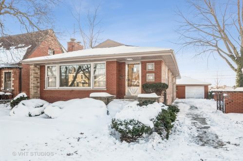 9636 Claremont Ave, Chicago, IL 60643-1715