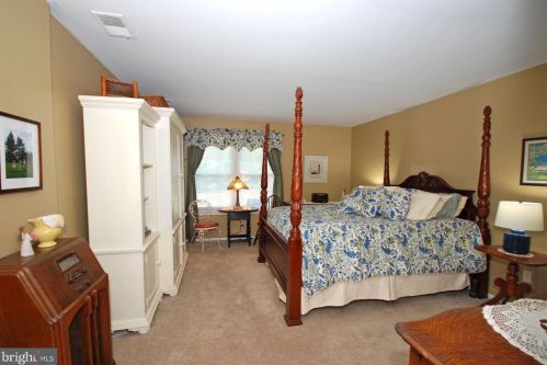 149 Wyndham Pl, Trenton NJ 08691-3130 exterior