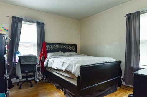 42 Mount Pleasant Ave, Providence RI 02908-5153 exterior