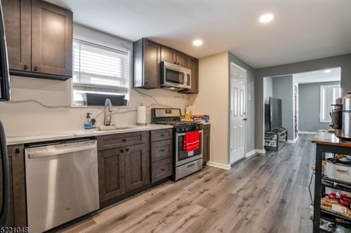 1277 Baker St, Industrial Hillside NJ 07205-2627 exterior