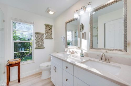 2219 Noble Ct, Naples FL 34110-1023 exterior