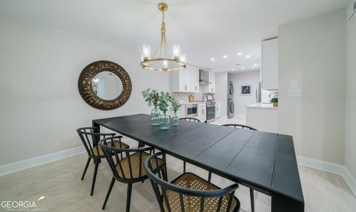 25 Chaumont Sq, Atlanta GA  30327-1088 exterior