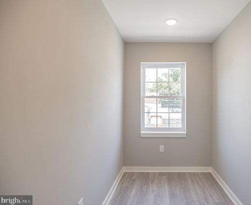 5809 Ditman St, Philadelphia PA 19135-4043 exterior