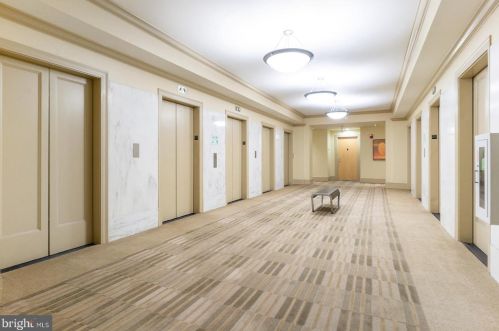 111 15th St, Philadelphia PA  19102-2625 exterior