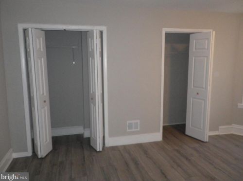 1605 Mount Ephraim Ave, Camden NJ  08104-1634 exterior