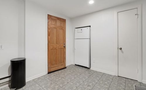 3434 Nagle Ave, Chicago IL 60634-4917 exterior