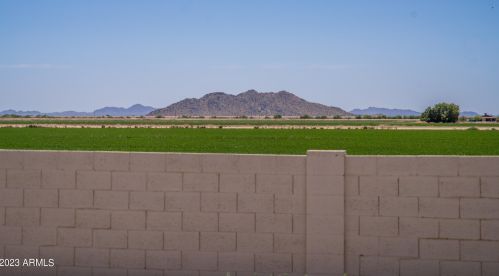 9605 Navajo Pl, Chandler AZ 85248-7119 exterior