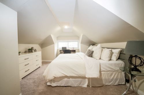 8342 Elizabeth St, Chicago IL  60620-3942 exterior