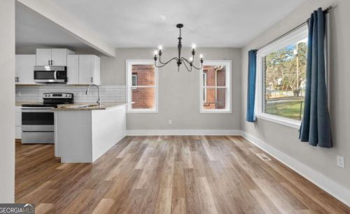 1526 Mayflower Ave, Atlanta GA 30311-2728 exterior