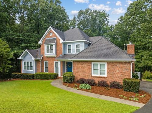 3715 Cv Rd, Lithonia GA 30039 exterior