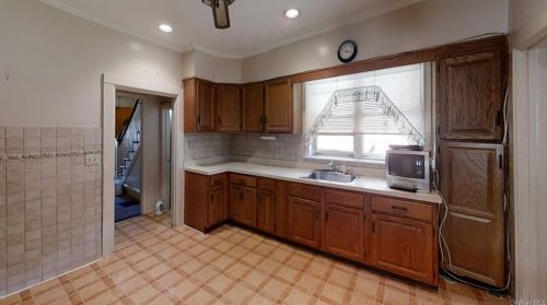 113 Beechwood Ave, Mount Vernon NY 10553-1302 exterior