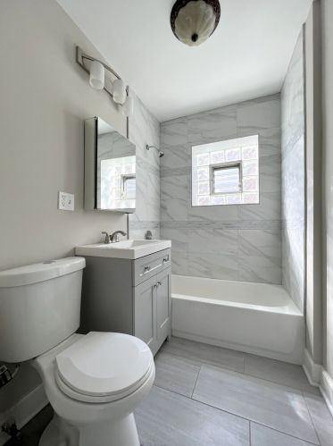 4447 Troy St, Chicago IL 60655-2317 exterior