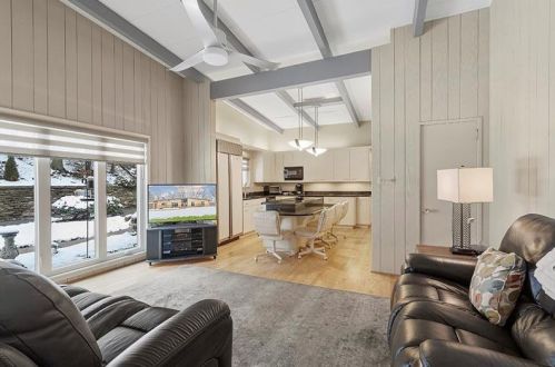 44 Churchill Rd, Pittsburgh PA 15235-5338 exterior