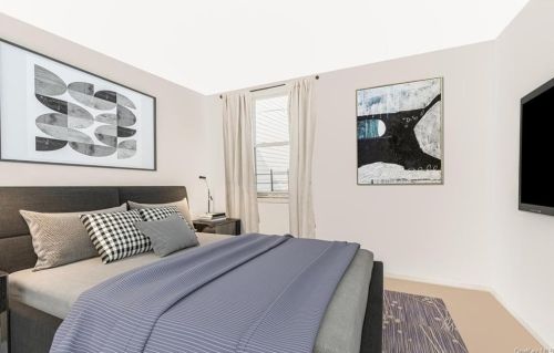 572 Prospect Ave, Bronx NY 10455-1809 exterior