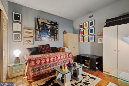 1005-07 2nd St, Philadelphia PA exterior