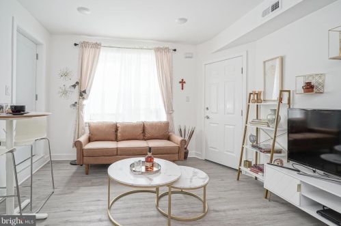 1650 Cheltenham Ave, Philadelphia PA 19126-2919 exterior