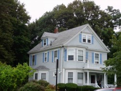 1977 Beacon St, Newton, MA 02468-1436