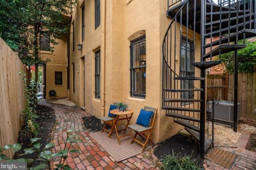 1429 Q St, Washington DC 20009-3808 exterior