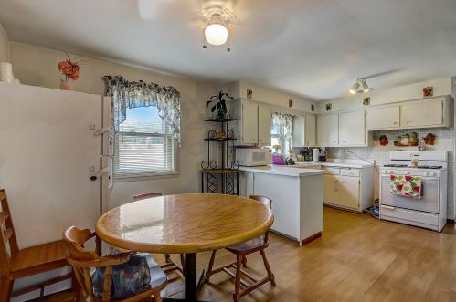 5527 Kilbourn Ave, Chicago IL 60646-5937 exterior