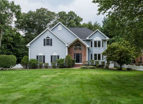 19 Annawan Rd, Springfield, MA 01106-1975