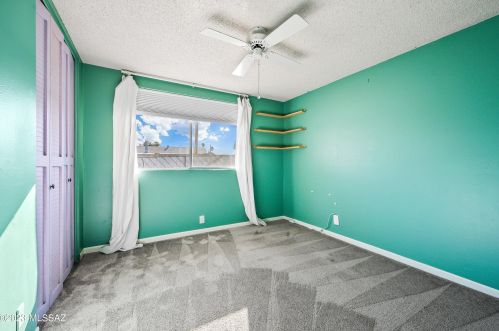 8542 Desert Steppes Dr, Tucson AZ  85710-4210 exterior