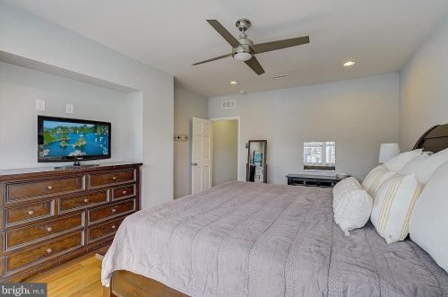 4721 Hazel Ave, Philadelphia PA 19143-2023 exterior